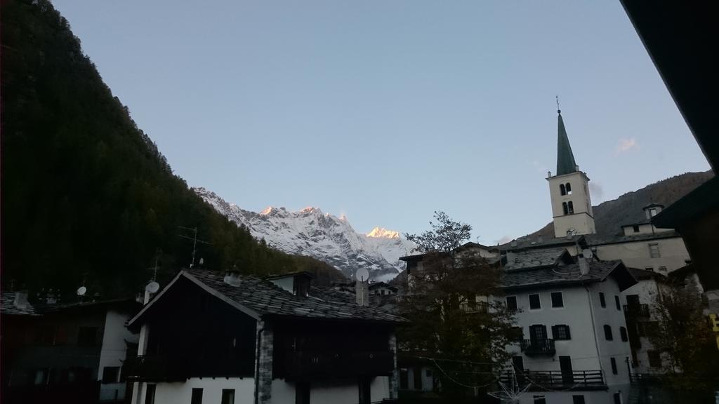 Hotel Al Caminetto Valtournenche Εξωτερικό φωτογραφία