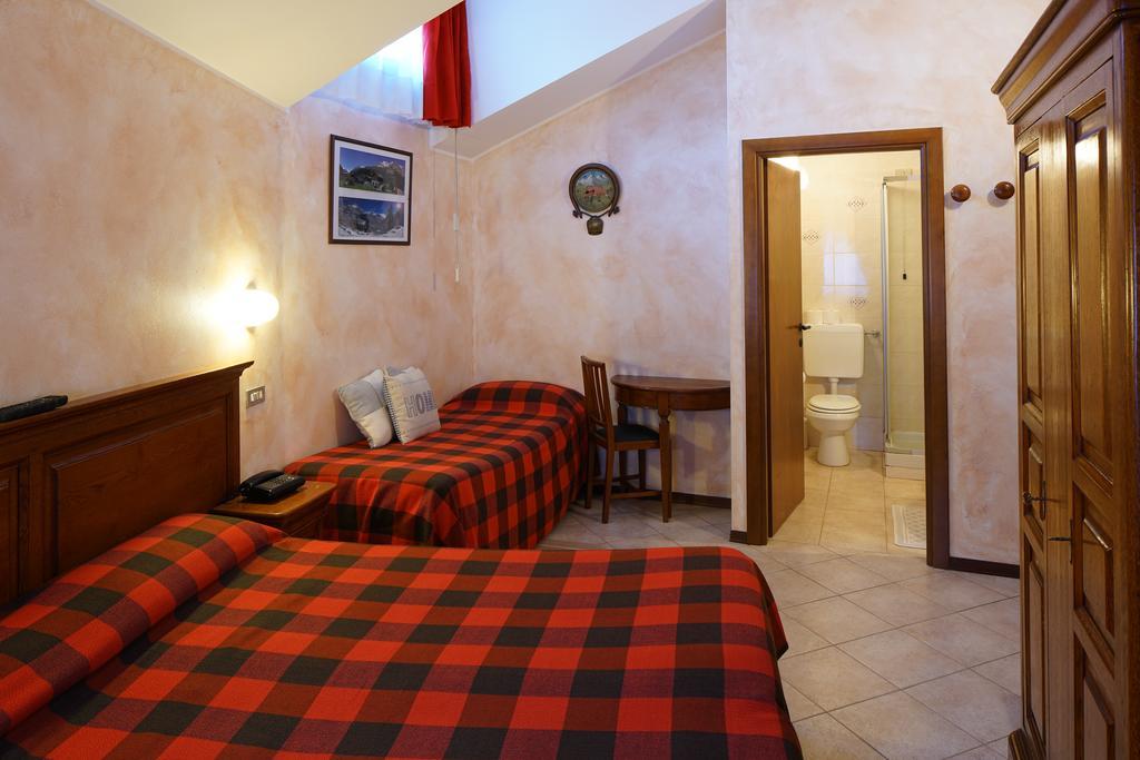 Hotel Al Caminetto Valtournenche Εξωτερικό φωτογραφία