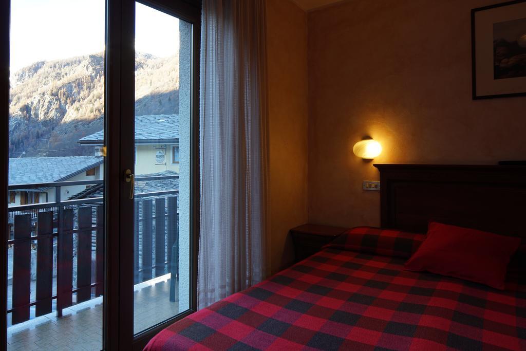 Hotel Al Caminetto Valtournenche Εξωτερικό φωτογραφία