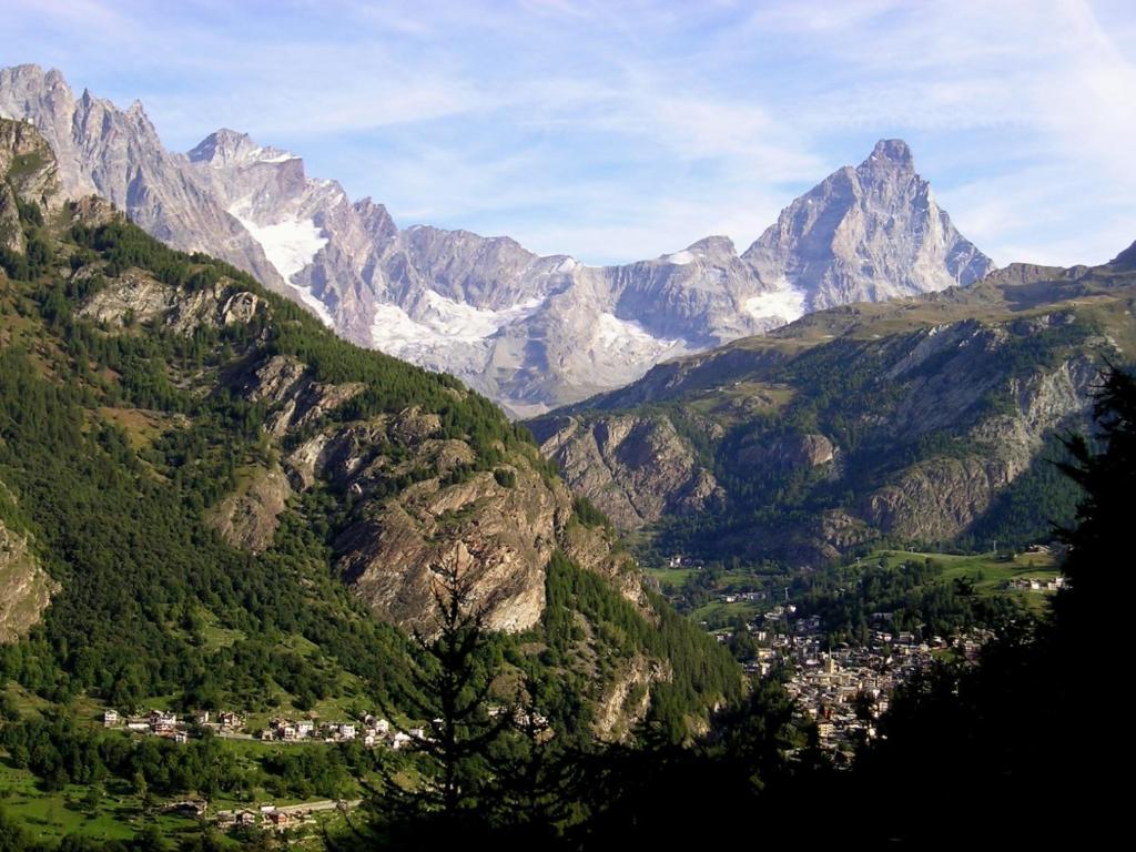 Hotel Al Caminetto Valtournenche Εξωτερικό φωτογραφία
