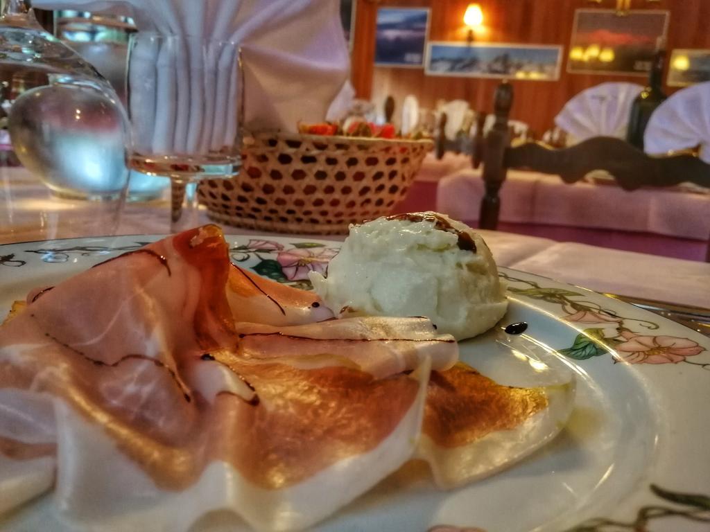 Hotel Al Caminetto Valtournenche Εξωτερικό φωτογραφία