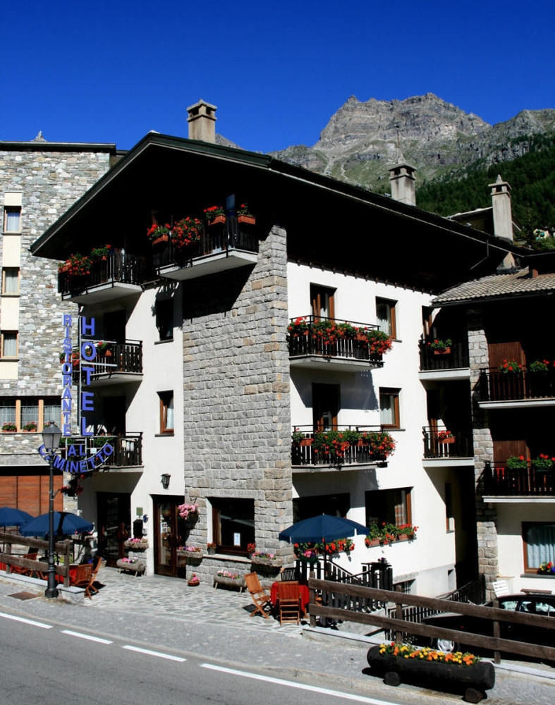 Hotel Al Caminetto Valtournenche Εξωτερικό φωτογραφία