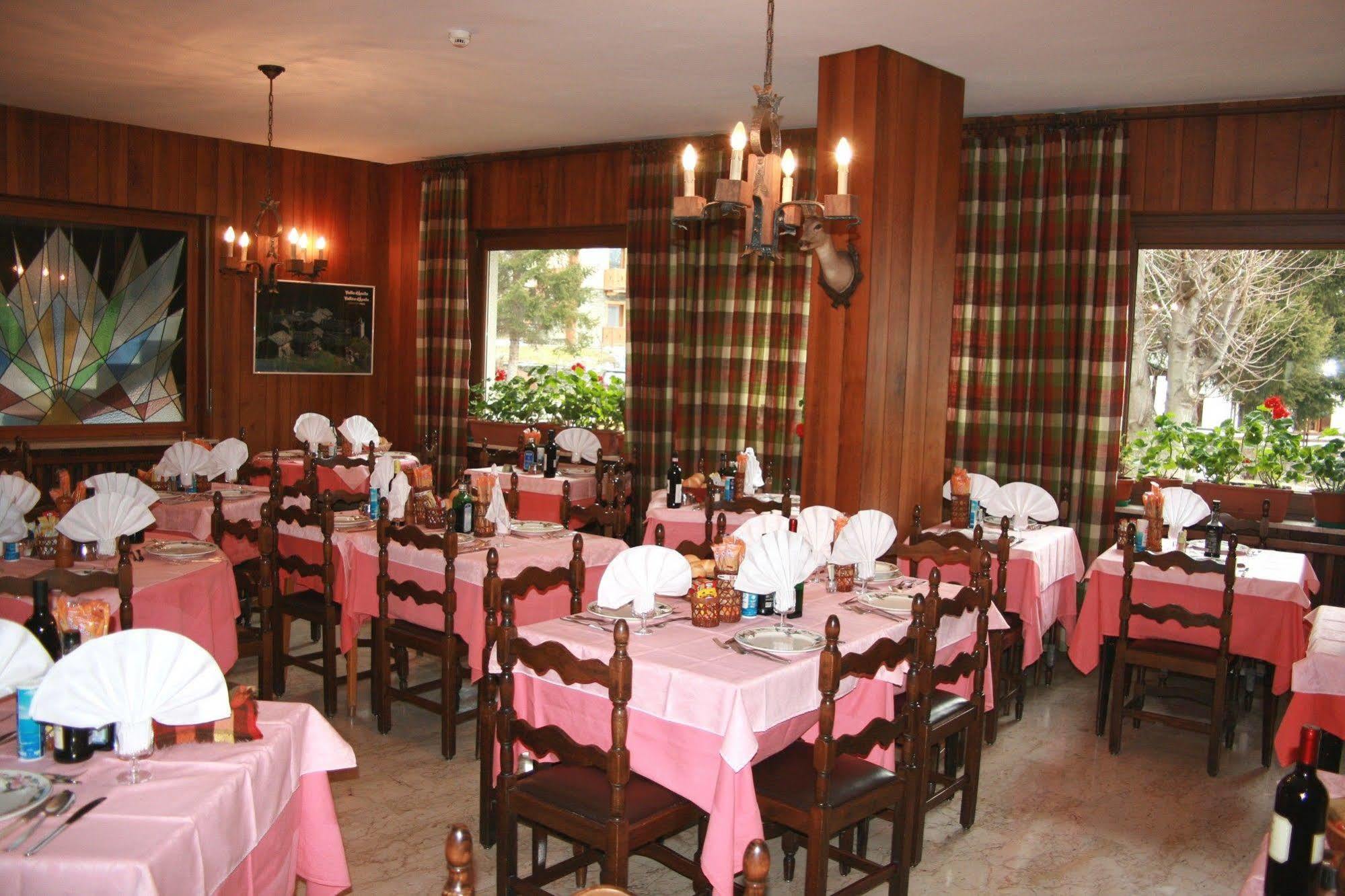 Hotel Al Caminetto Valtournenche Εξωτερικό φωτογραφία