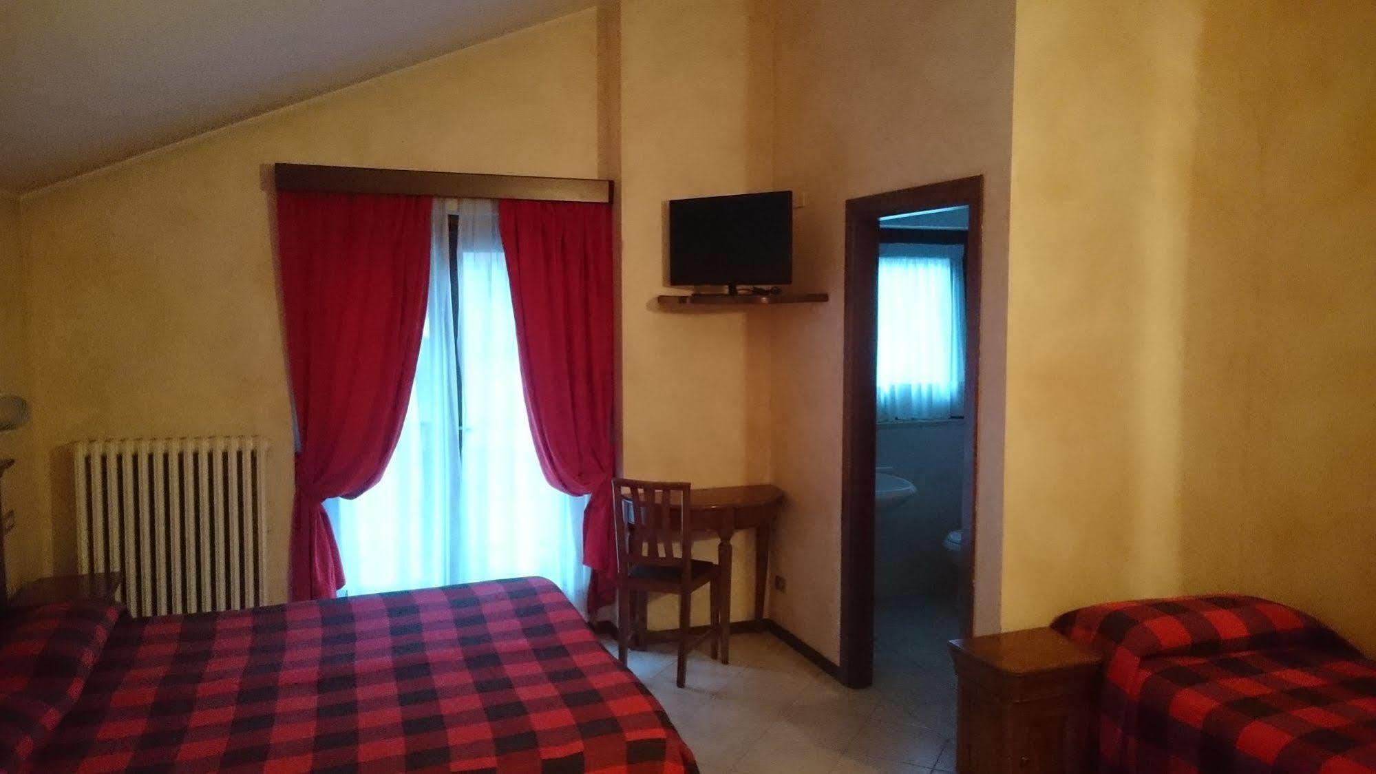 Hotel Al Caminetto Valtournenche Εξωτερικό φωτογραφία